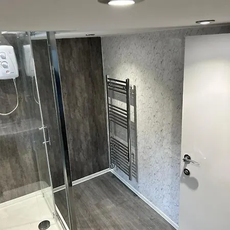 Airport Hideaway Apartamento Manchester Exterior foto