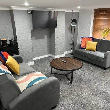 Airport Hideaway Apartamento Manchester Exterior foto